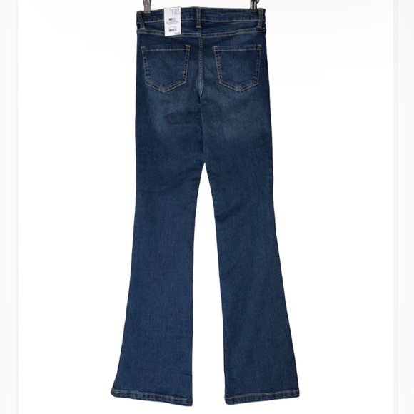 NWT Time And Tru Women’s TT Blue Bootcut Jeans Size 4 - Picture 2 of 4